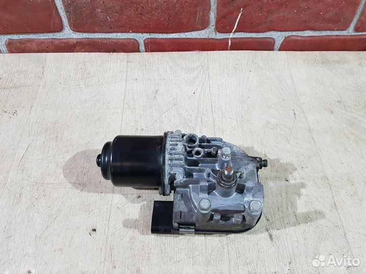 Моторчик дворников на volkswagen passat b6