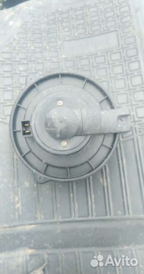 Мотор печки Джили Эмгранд се7