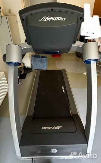 Беговая дорожка Life fitness