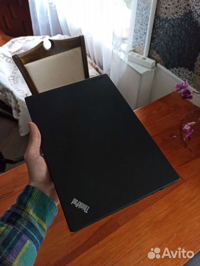 Ноутбук Lenovo thinkpad x270 i5 ssd256 m2