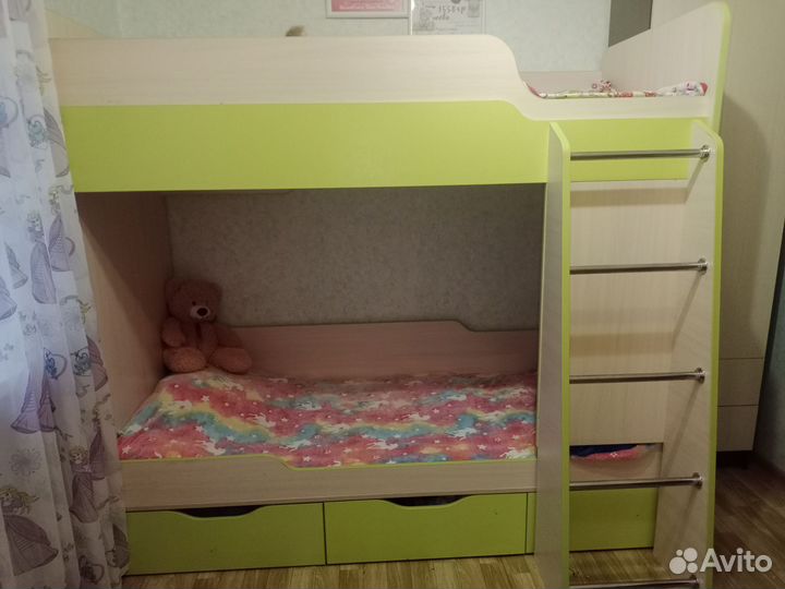 Двухъярусная кровать бу