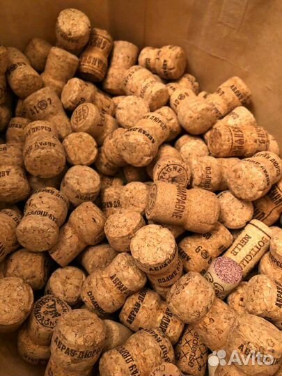 Пробки от шампанского Абрау-Дюрсо