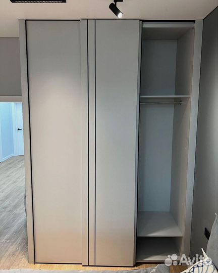 Шкаф купе с фабричного производства