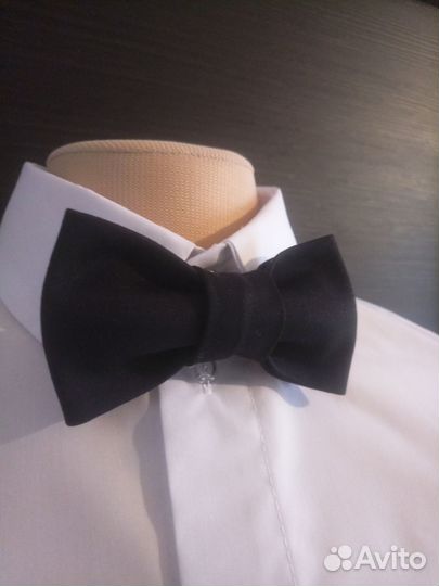 Рубашка для мальчика белая новая