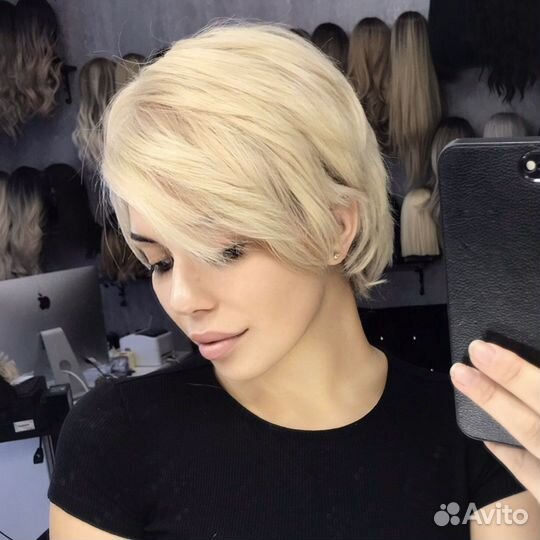 Парик натуральный блонд стрижка