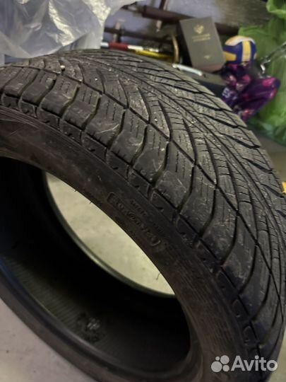 Goodyear UltraGrip 8 Performance 245/45 R18 100V