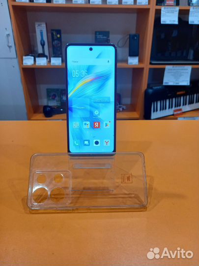 1) Infinix (Note 30 8/128GB)