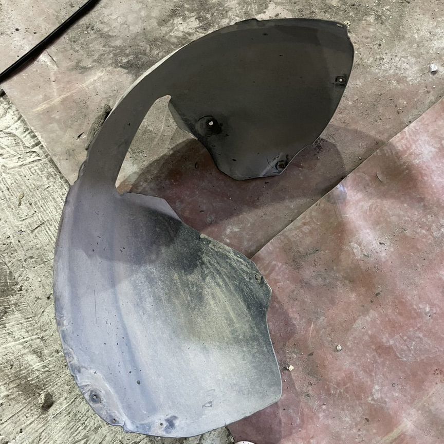 подкрылок передний правый passat b7 - Кузов: купить запчасти ⚙ во