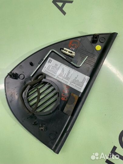 Накладка на торпедо правая Audi Q7 4L 3.0D casa