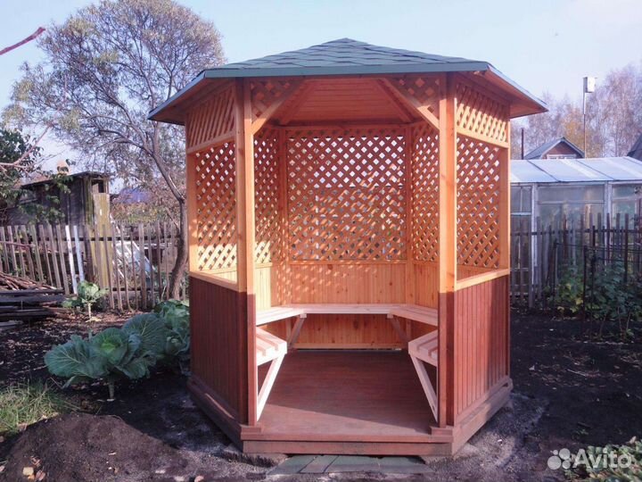 Изготовление деревянных лестниц и мебели из массив