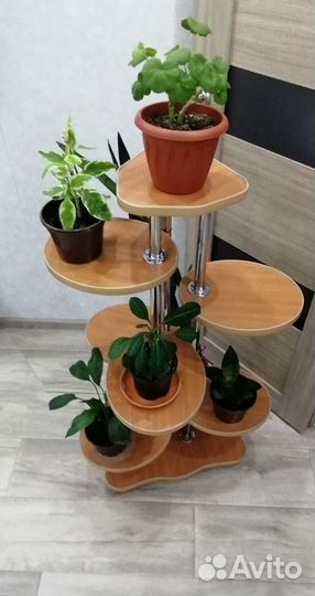 Подставка для цветов напольная с цветами