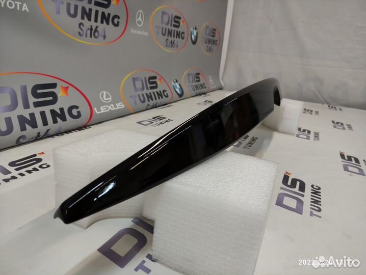 Спойлер под стекло Prado 150