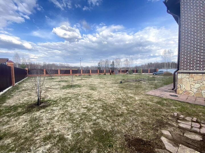 Коттедж 376,3 м² на участке 17,5 сот.