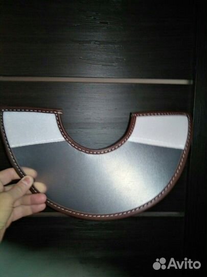 Ошейник ограничительный