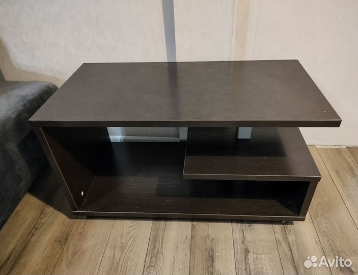 Тумба под телевизор/столик журнальный