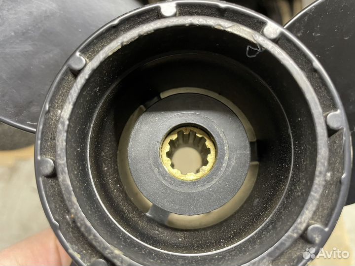 Винт для ямаха 25-30