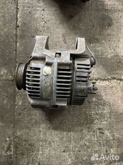 Генератор Renault Scenic 1996-1999 1.4 1.6 valeo
