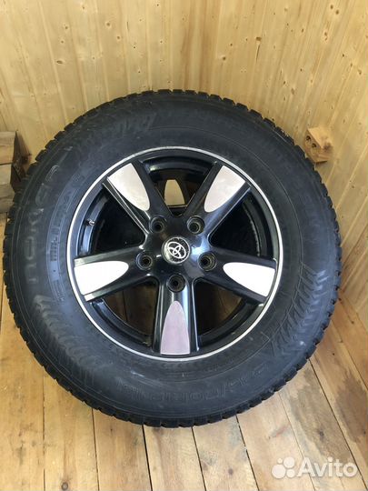 Колеса Nokian Hakkapeliitta 8 SUV 285/60 R18 116T
