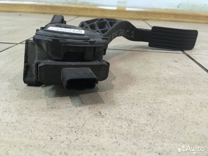 Педаль газа Citroen С2