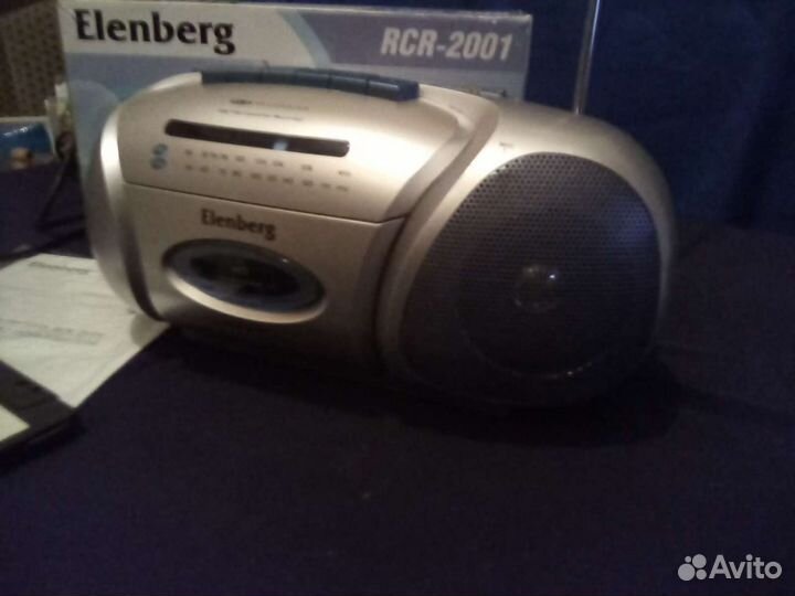 Кассетная магнитола elenberg из 2000-х