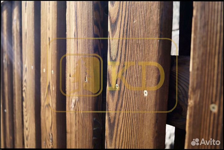 Забор из Каменного Дерева