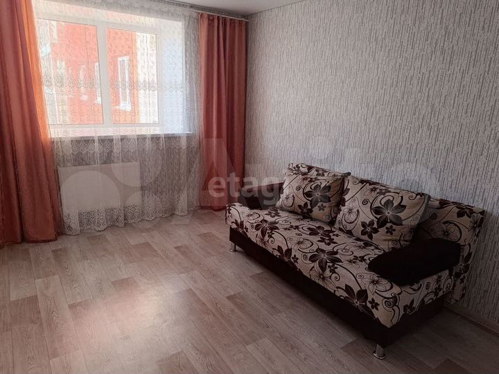 2-к. квартира, 52 м², 4/10 эт.