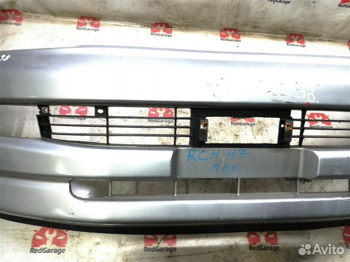 Бампер передний Toyota Hiace Regius RCH47 3RZ-FE