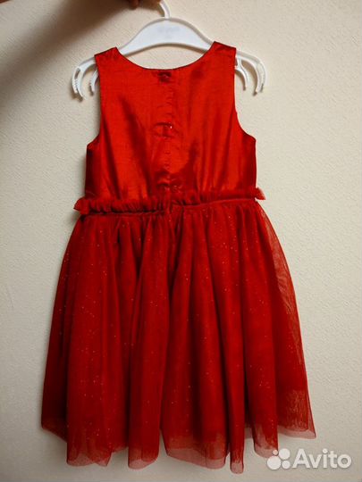 Платье нарядное красное