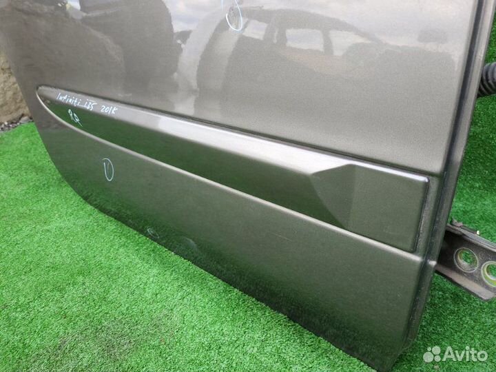Молдинг двери задний правый Infiniti I35 A33