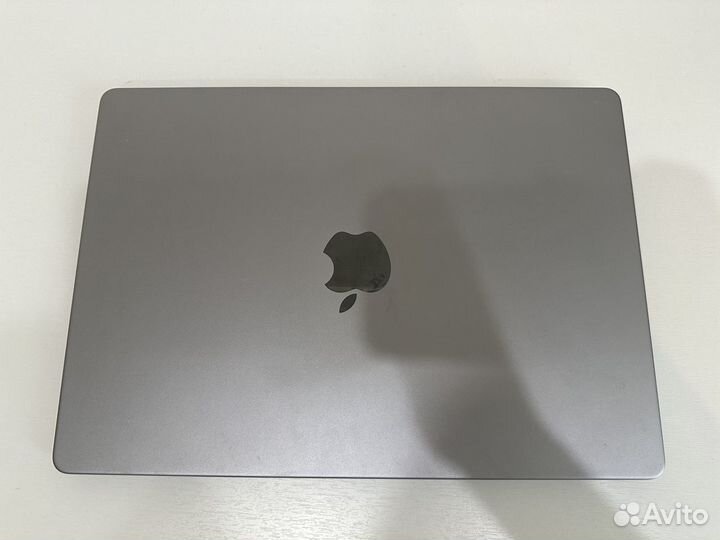 Apple Macbook Pro 14 m1 2021