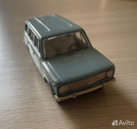 Модель автомобиля Жигули-2102