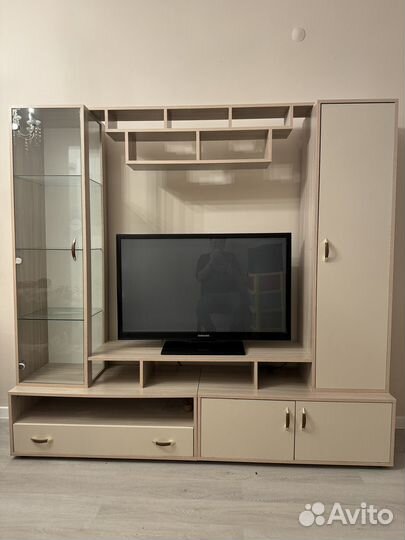 Стенка в гостиную