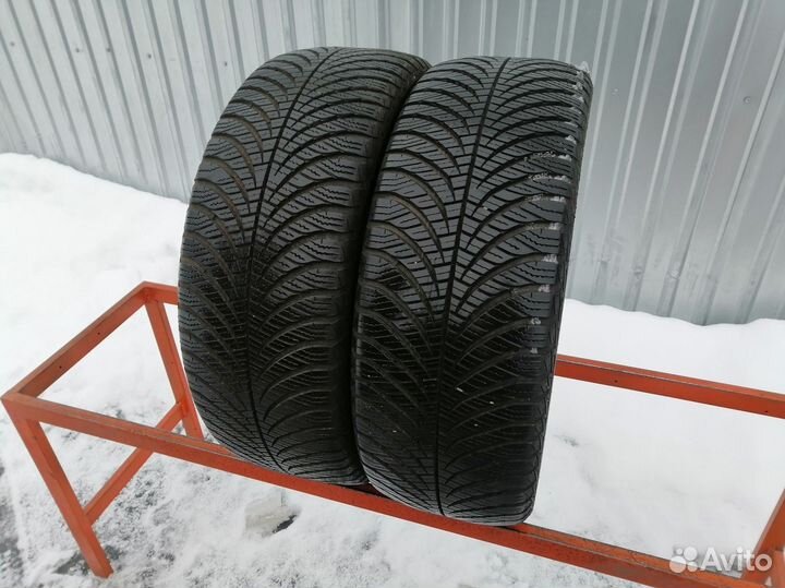 Goodyear Vector 4Seasons Gen-2 205/55 R16 84V