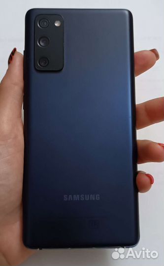 Телефон Samsung s20 fe