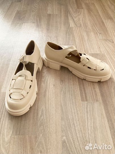 Туфли женские 40 размер