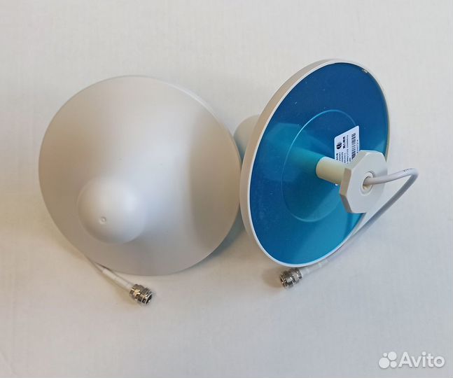 Усилитель 2G/3G/4G на 400 кв.м., 2 дом. антенны