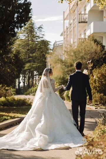 Свадебное платье 42 44 бу