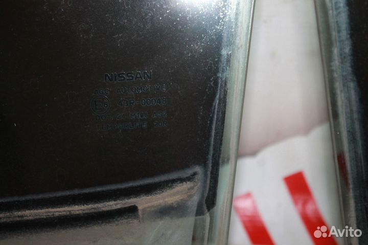 Стекло заднее nissan juke