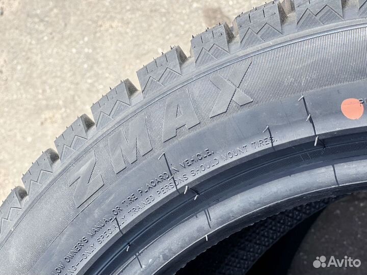 Zmax Winternova Stud II 295/40 R21 134U