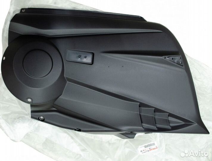 Обтекатель пластиковый yamaha 8ES-2197H-01-00 лев