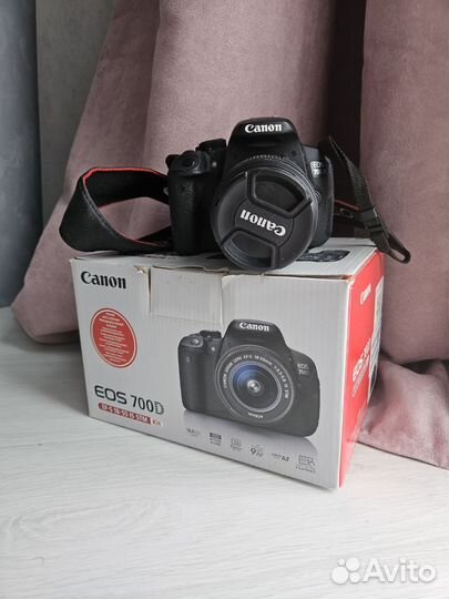 Зеркальный фотоаппарат canon 700d