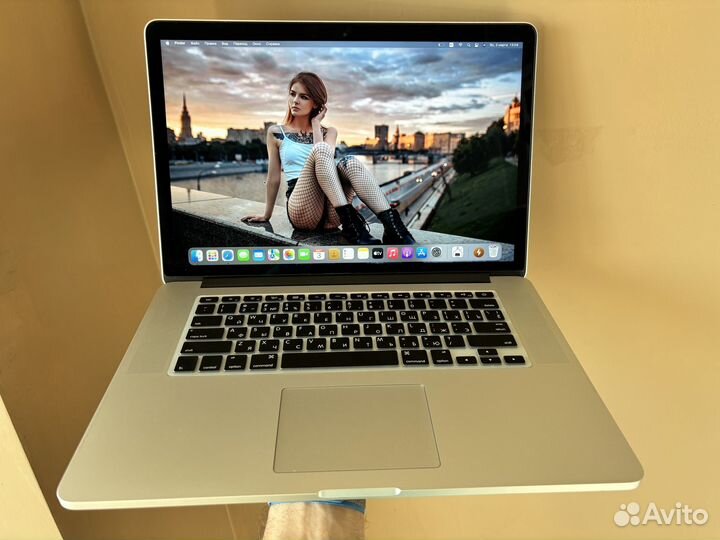 Apple MacBook Pro 15 2015 2.8/16/512/183 цикла