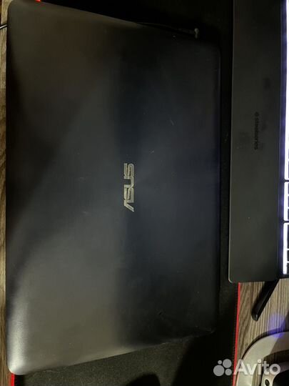 Ноутбук asus