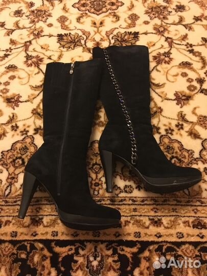 Carnaby. Сапоги женские, чёрные, замшевые с натура