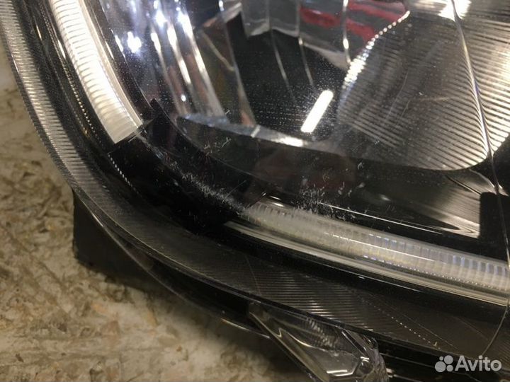 Фара передняя правая Renault Duster 2