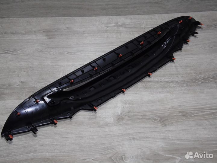 Накладка на консоль спидометра Тойота Приус 50