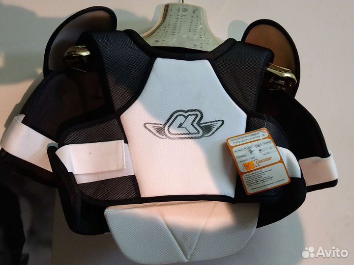 Нагрудник хоккейный детский