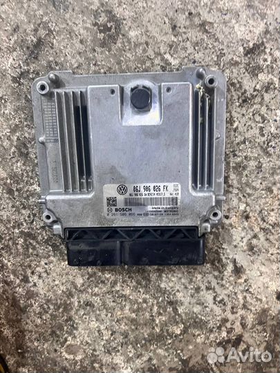 Блок управления двигателем Volkswagen Tiguan