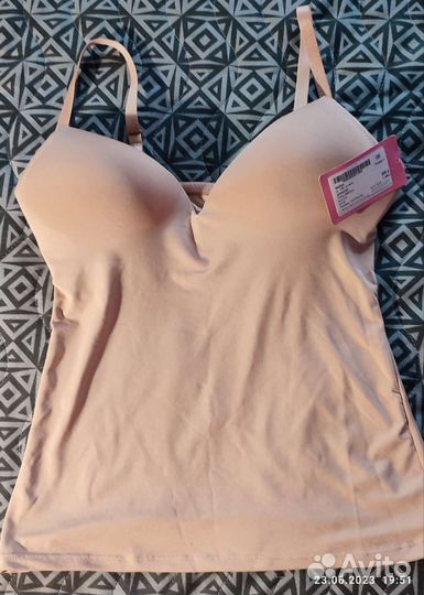 Майка с чашечками