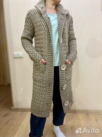 Вязаный кардиган спицами на заказ